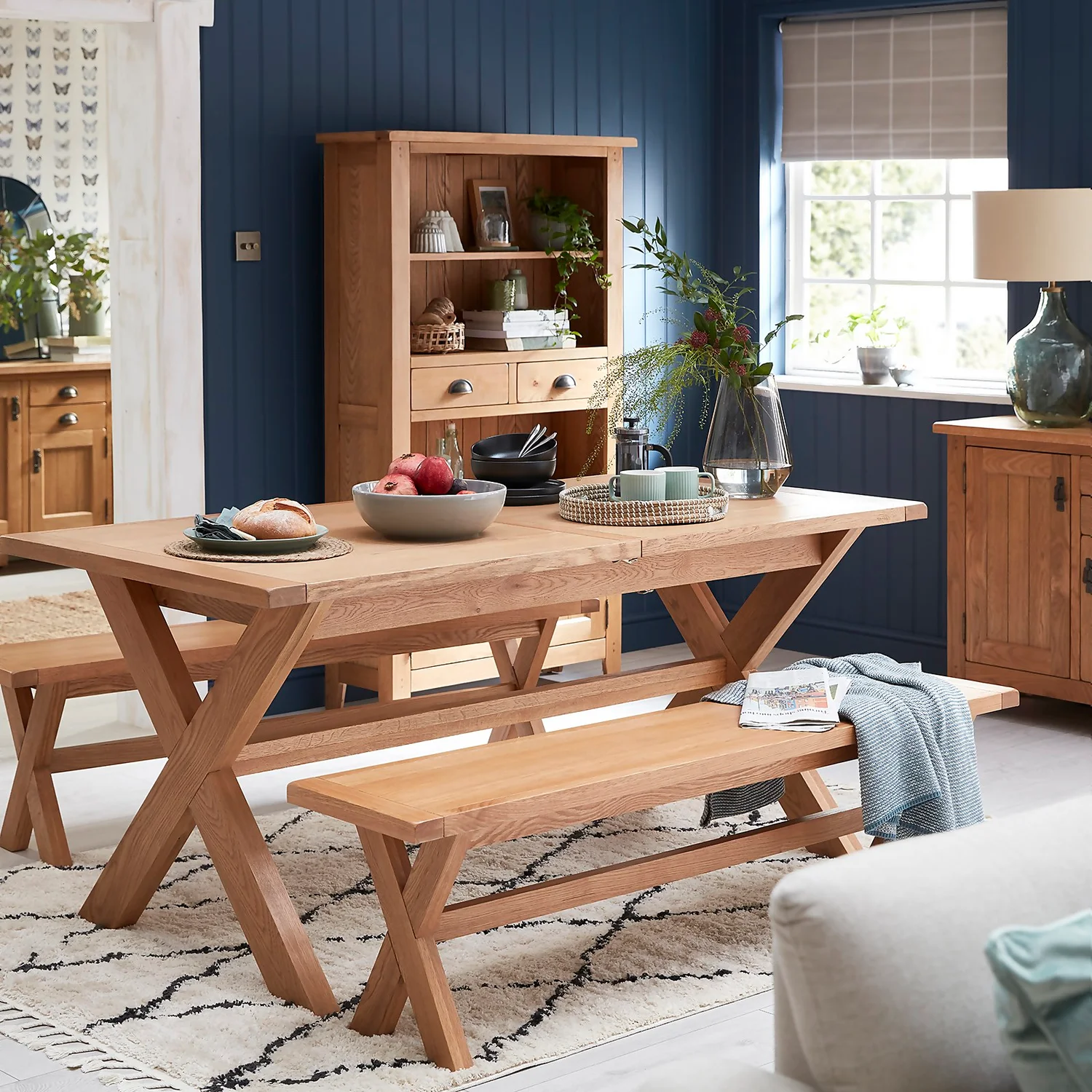 Hocombe 8-10 Seat Extending Dining Table - Oak 4 Hocombe 8-10 Seat Extending Dining Table - Oak - Image 2